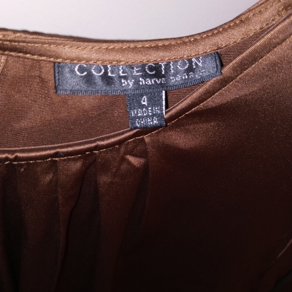 Dressy blouse by Harve Benard Collection. - Picture 5 of 7